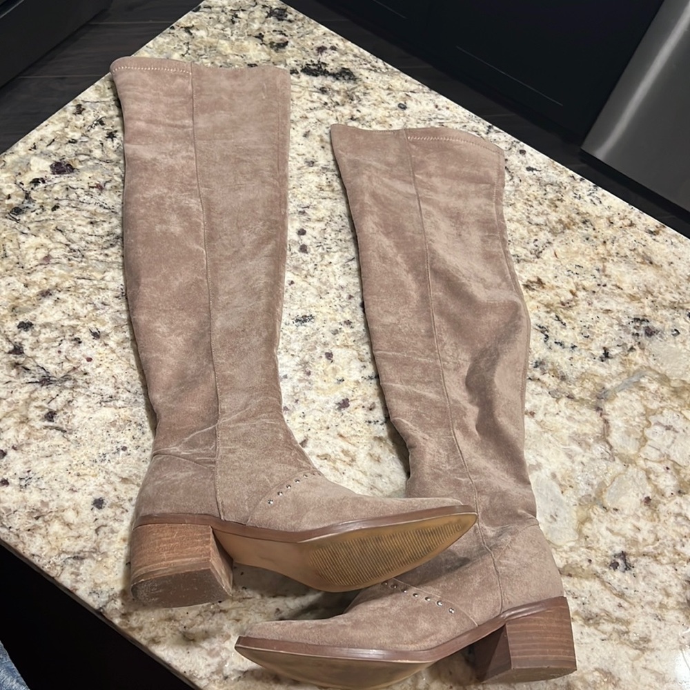 Report Signature Knee High Boots